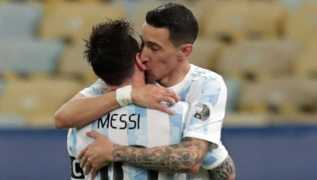 ARGENTINAC NA PREKRETNICI Di Marija prelazi u Barselonu ili ipak ide kod Vlahovića?