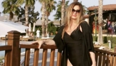 DANICA MAKSIMOVIĆ OTVARA VRATA SVOG RASKOŠNOG DOMA: Bašta koju glumica sama održava, pravi je raj za oči