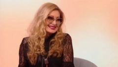 PRAVA BOMBA I U SEDMOJ DECENIJI! Danica Maksimović se skinula u đakuziju, njen izgled svi hvale, a glumica je sada podelila recept