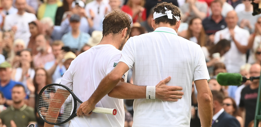 ŠOK IZ TENISKOG SVETA Federer saopštio poruku koja je mnogima naterala suze na oči (VIDEO)