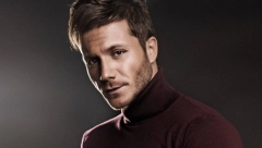 EVO KAKO IZGLEDA MAJKA SAŠE KOVAČEVIĆA Neverovatno liče, pevač joj se obratio emotivnom porukom!