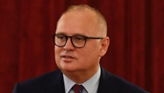 Vesić beogradskim đacima čestitao polazak u školu: Sutra će biti podeljeni tableti