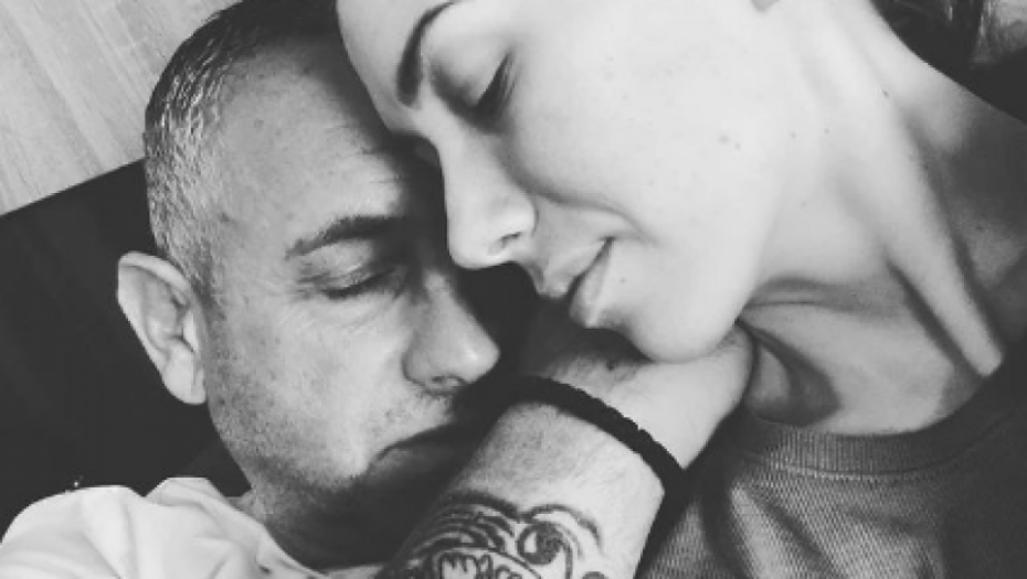 ŠTA RADIŠ TO DEBILU! Ivan besneo na Milijanu naočigled svih, Gavrilović i njegova ljubavnica prave haos po Srbiji i bahato se ponašaju (FOTO)