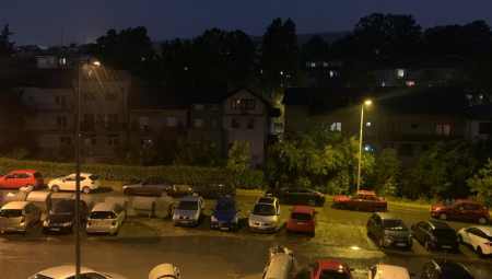 KIŠA STIGLA I U BEOGRAD Ulice pune vode, grmljavina ne prestaje, nevreme se ne smiruje ni u ostatku Srbije (FOTO/VIDEO)