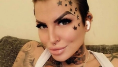ZARAĐUJE 10.000 € MESEČNO, PROZIVALI JE DA SE UGOJILA, A SAD ŠOK Jelena Krunić u tangama pokazala obnaženu zadnjicu (FOTO)