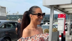 A TEK KAD VIDITE HALJINU KOJU JE ODABRALA! Ceca napravila neviđeni spektakl u Budvi, pevačica se izula i bosa đuskala na bini (VIDEO)