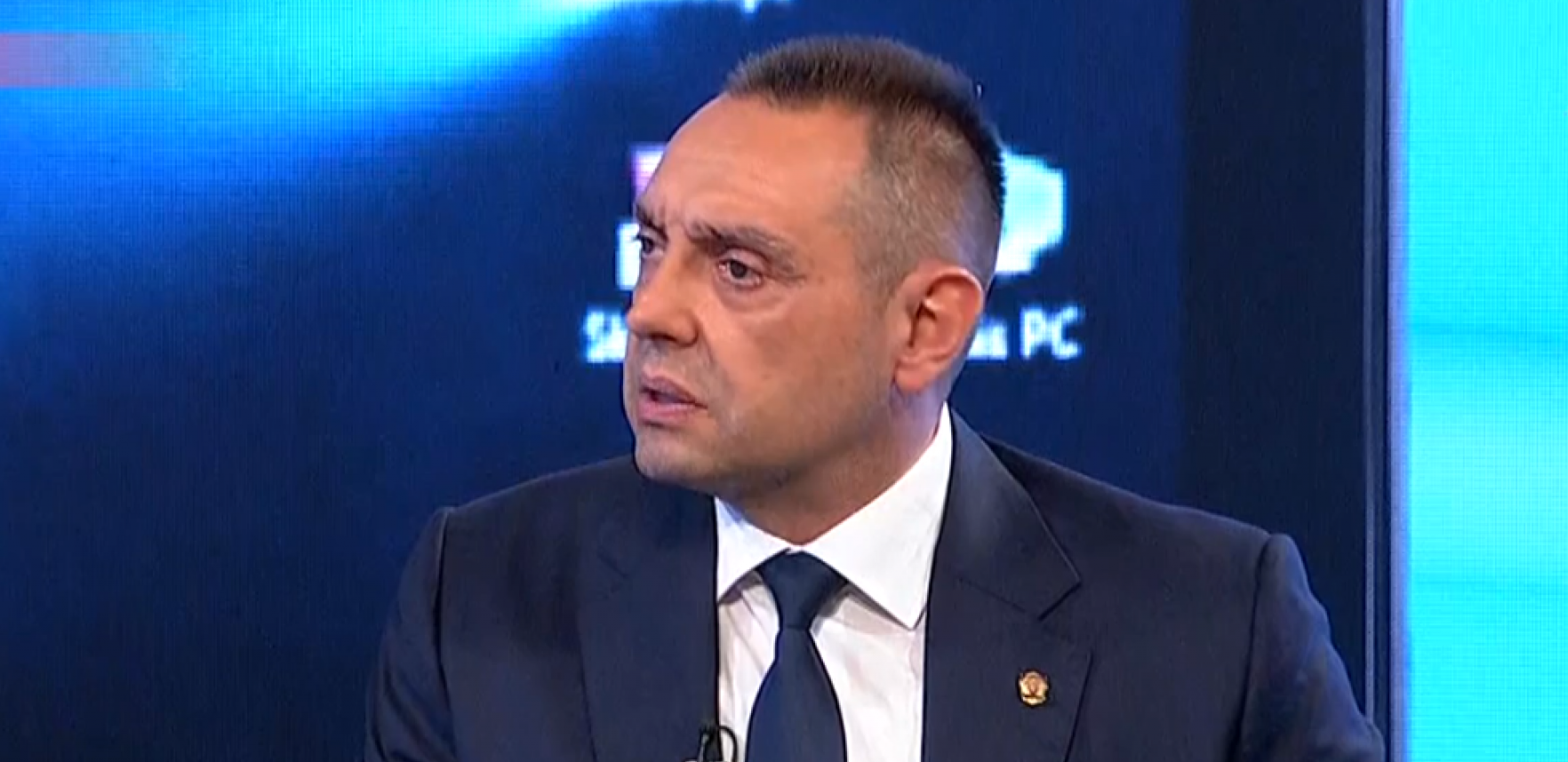 MINISTAR VULIN O NESREĆI NA KARABURMI: Kao otac dvojice dečaka osećam istu bes i ogorčenost, podržavam protest građana