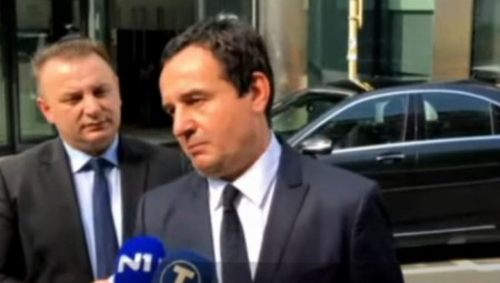 NOVINARI NA KONFERENCIJI PUKLI OD SMEHA Kurti počeo na srpskom da objašnjava zašto je NATO bombardovao Jugoslaviju, više nisu mogli da izdrže!