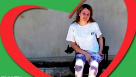 SRBIJO POMOZI! Tijani je saobraćajna nesreća promenila život u 16. godini, neophodna skupa operacija i rehabilitacija u Turskoj