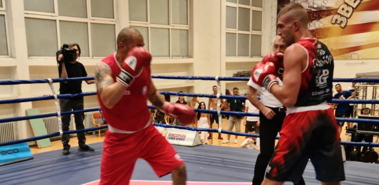 Bokseri Crvene zvezde za titulu, Sombor za majstoricu