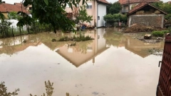 SPAŠEN OD POPLAVE POSLE TRI DANA U Kini muškarac izvučen iz poplavljene garaže