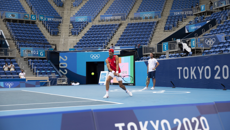 NOVAK IZGLEDA PERFEKTNO! Evo kako se Đoković priprema za pohod na zlato! (FOTO)