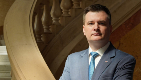 JOVANOV: Ponoš svuda oko sebe vidi samo biznis i džeparenje