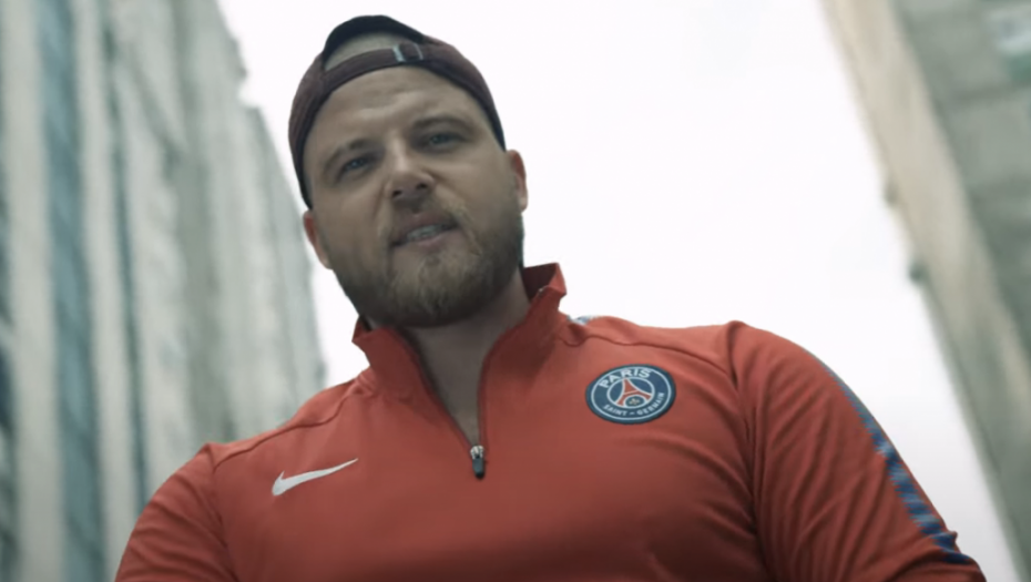 RADE LAZIĆ OSUO RAFALNU PALJBU PO ZADRUGARIMA! Maneken se dotakao i Cara: On je kompleksaš, jako je nezreo!