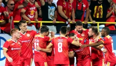 ŠOKANTAN PORAZ VLADANA MILOJEVIĆA NA DEBIJU! Velež posle preokreta savladao AEK!