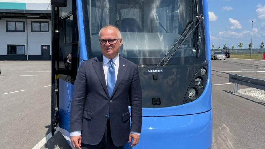 VESIĆ Grad će raspisati tender za kupovinu tramvaja, uslov je da se proizvode u našoj zemlji!