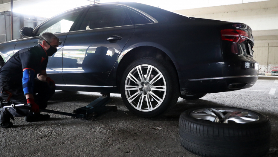 ŠTA ĆE BITI SA CENAMA AUTOMOBILA? Došlo je do nedostatka ključnih delova u proizvodnji i sada se svi spremaju za tektonske promene