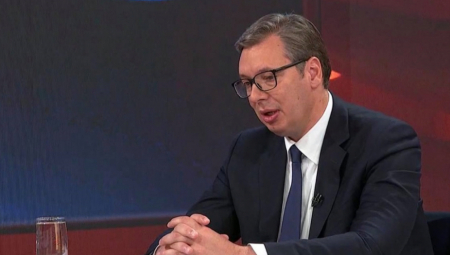 Vučić usred sastanka sa Ramom i Zaevim čuo šta se dešava na utakmici Crvena zvezda - Kairat, ali njegov prvi komentar bio je Partizan