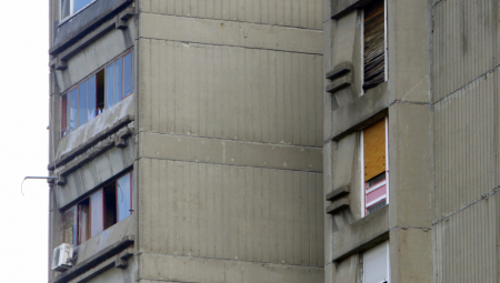 PENZIONERI, VODITE RAČUNA Sumnjiva lica nude besplatne masaže, ne otvarajte vrata svakome!