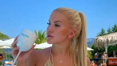 NEVIĐEN SKANDAL, SANJA PREOTELA MOMKA BIVŠOJ ZADRUGARKI! Ostavio je suprugu zbog nje, a sad uživa sa Stankovićevom!