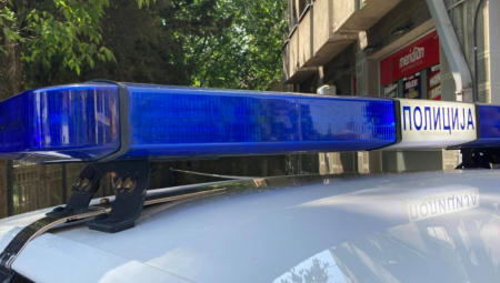 OPLJAČKAN U PEKARI Starijem čoveku izvukla novčanik pun para, policija je brzo uhapsila