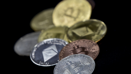 TRŽIŠTE KRIPTOVALUTA OD JUTROS OPET U CRVENOM! Bitkoin zabeležio oštar pad