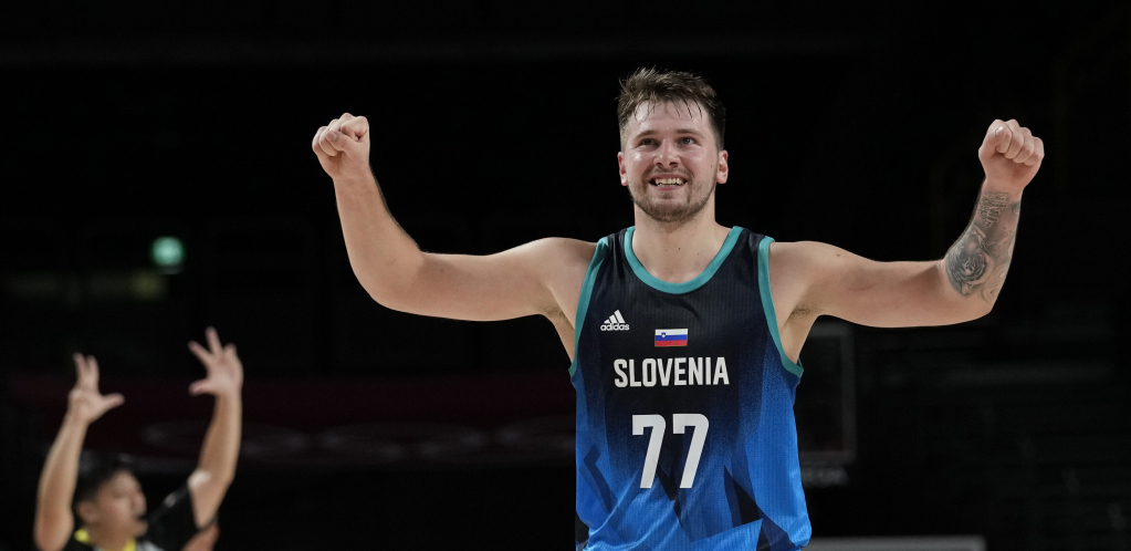 ONI SE NE ŠALE! Slovenija razbila Japan, Dončić nastavio da pleše!
