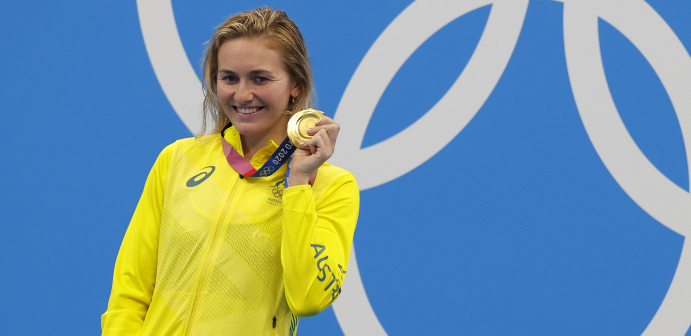 NJOJ JE PRIPALO ZLATO, A NJEMU ŠOU Trener ludovao po tribinama, urlao, plašio volontere (FOTO GALERIJA, VIDEO)