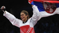 PRVO ZLATO U TOKIJU, BRAVO ZA MILICU MANDIĆ! Ministar Siniša Mali čestitao tekvondistkinji na osvojenoj medalji