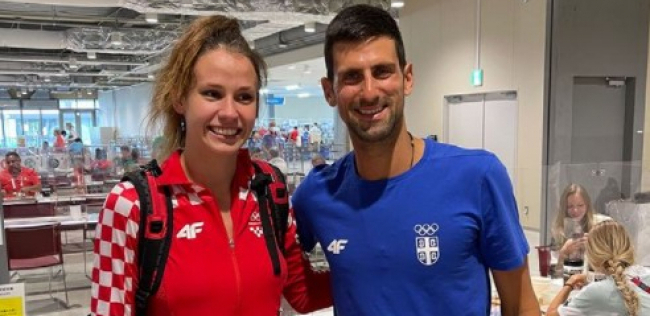 MATEA, BRUKO I SRAMOTO! Hvalila se slikom sa Novakom, a onda dan kasnije jezivom izjavom najstrašnije uvredila ceo srpski narod