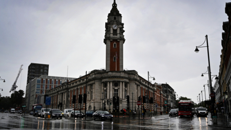 LEKARI U ENGLESKOJ MOGU PREPISATI LEK ZA BLOKIRANJE PUBERTETA Olakšica za decu sa rodnom disforijom