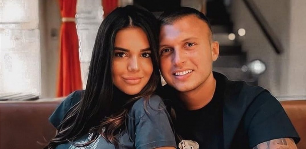 GOSPOĐE DA KUPE SLUŠNE APARATE! Jovana ne trpi kritiku, oštro odgovorila hejterima!