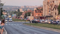 AMSS UPOZORAVA Mokri kolovozi u toku dana, oprez i zbog radova na putu!