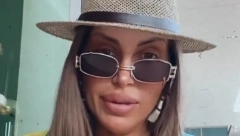 ISPLIVALI RANI RADOVI DALILE MUJIĆ! Nakon što je prozvana da je slagala o detaljima iz svog života, isplivali dokazi da se pojavila u spotu poznatog pevača!