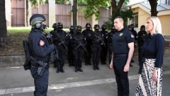 VULIN SAOPŠTIO Pripadnici "Helikopterske jedinice gase požar u RS, ona nam je prioritet"