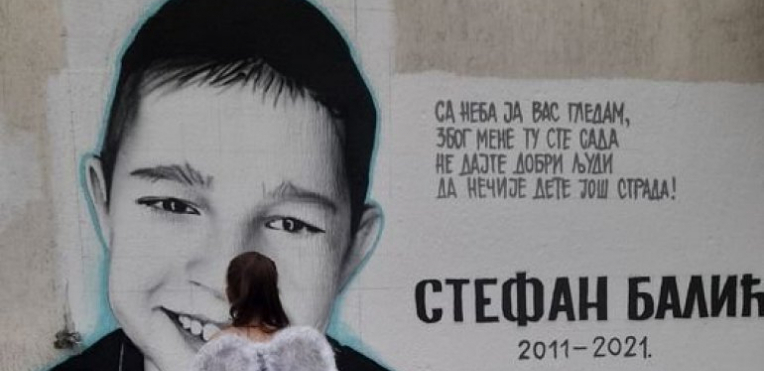 POTRESNA PORUKA STEFANOVOG OCA Mesec dana od smrti dečaka: Sve se nadam doći ćeš mi u san, a nema te