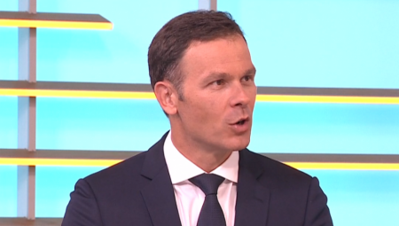 ZAVRŠEN TREĆI SASTANAK OKO NOVOG MINIMALCA Dve cifre su na stolu, u razgovore se uključio i Siniša Mali!