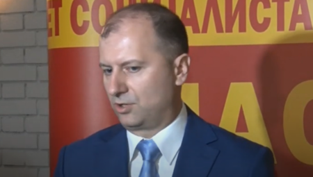 VLADIMIR ILIĆ ZAKOPAO ĐILASOVOG BORKA Kad se dosovski šljam javi, više je nego jasno da su strane ambasade i strane službe dale znak za početak gađanja u metu