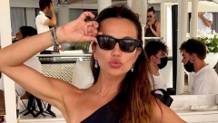 SEVERINA NAKON RAZVODA RAZUZDANA Pevacicu u ovoj pozi nikad niste videli, komentari samo pljuste!