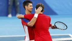 KAKO TE NIJE SRAMOTA!? Busta tražio kaznu za Đokovića, a 2016. mu nije smetalo kada je sudija ukrao poen Srbinu (VIDEO)