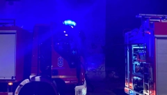 POŽAR NA AUTOKOMANDI Gore stare kuće u kojima žive beskućnici (FOTO/VIDEO)