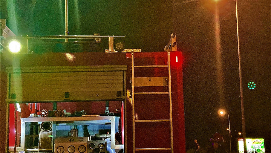 DRAMA NA NOVOM BEOGRADU Muškarca koji je doživeo moždani udar vatrogasci izvlačili iz đubreta!