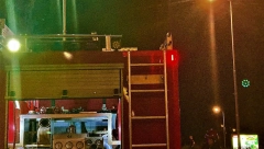 DRAMA NA NOVOM BEOGRADU Muškarca koji je doživeo moždani udar vatrogasci izvlačili iz đubreta!