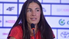 PRE I POSLE ŠMINKE! Ivana objavila video, svi komentarišu njenu nestvarnu lepotu! (VIDEO)
