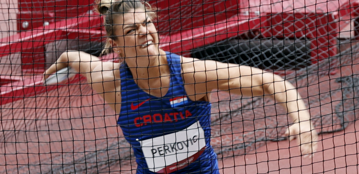 HRVATICA BEZ DLAKE NA JEZIKU, UDARILA NA AMERIKANCE Sve im je dozvoljeno!