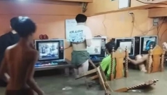 IGRICE GORE OD DROGE? Ovaj video snimak mogao bi to da dokaže! Nisu se pomerili ni pedalj! (VIDEO)