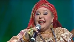 OPLJAČKANA KUĆA ESME REDŽEPOVE! U velelepnom zdanju ostali samo goli zidovi, fale čak i vrata i prozori!