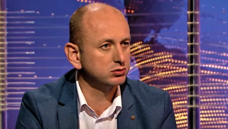 ČEKAM DA SAVO KENTERA UHAPSI PUTINA Knežević o sajber napadu: "Samo da ne bude na kraju da je sajberista iz Katunske nahije"