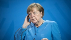 MUKE ZAPADA Šta bi sada uradila Angela Merkel? (VIDEO)