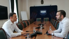 SASTANAK MINISTARA FINANSIJA SRBIJE I CRNE GORE Spajić-Mali: Dosta potencijala za ekonomsku saradnju dve države